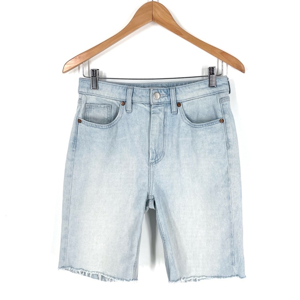 Elizabeth and James Cut Off Jean Shorts Womens 4/27